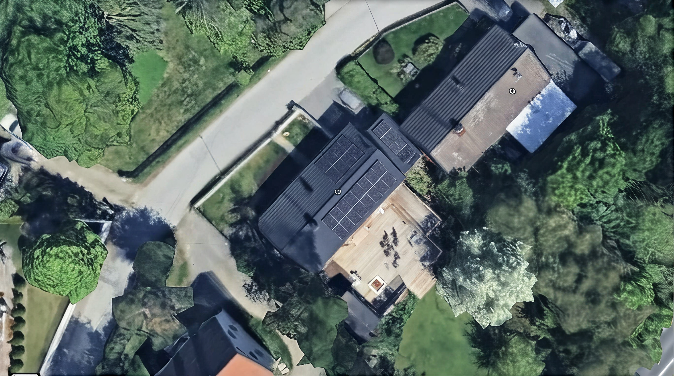 Solpaneler installerade på Hermelinvägen 10, Huddinge