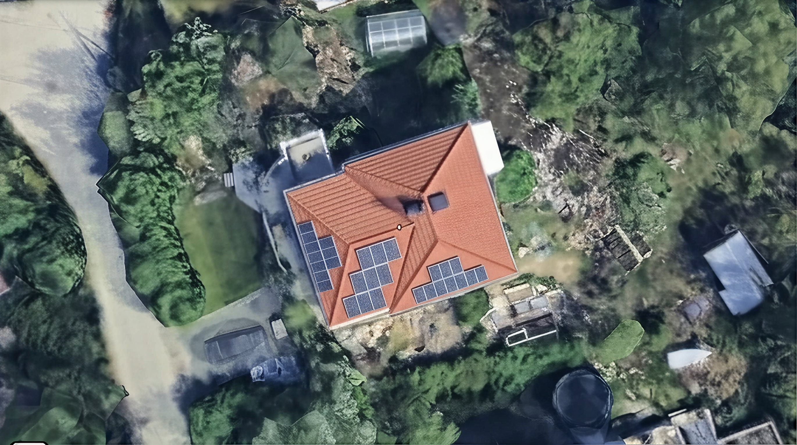 Solpaneler installerade på Mantalsvägen 4, Huddinge