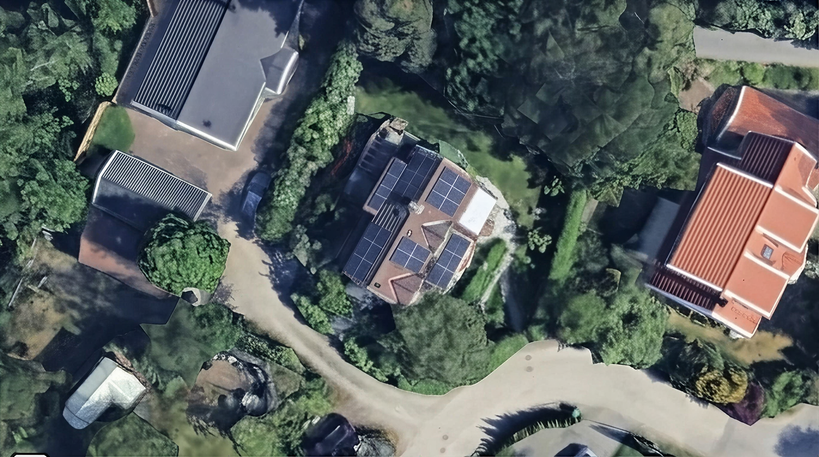 Solpaneler installerade på Solursbacken 4, Huddinge