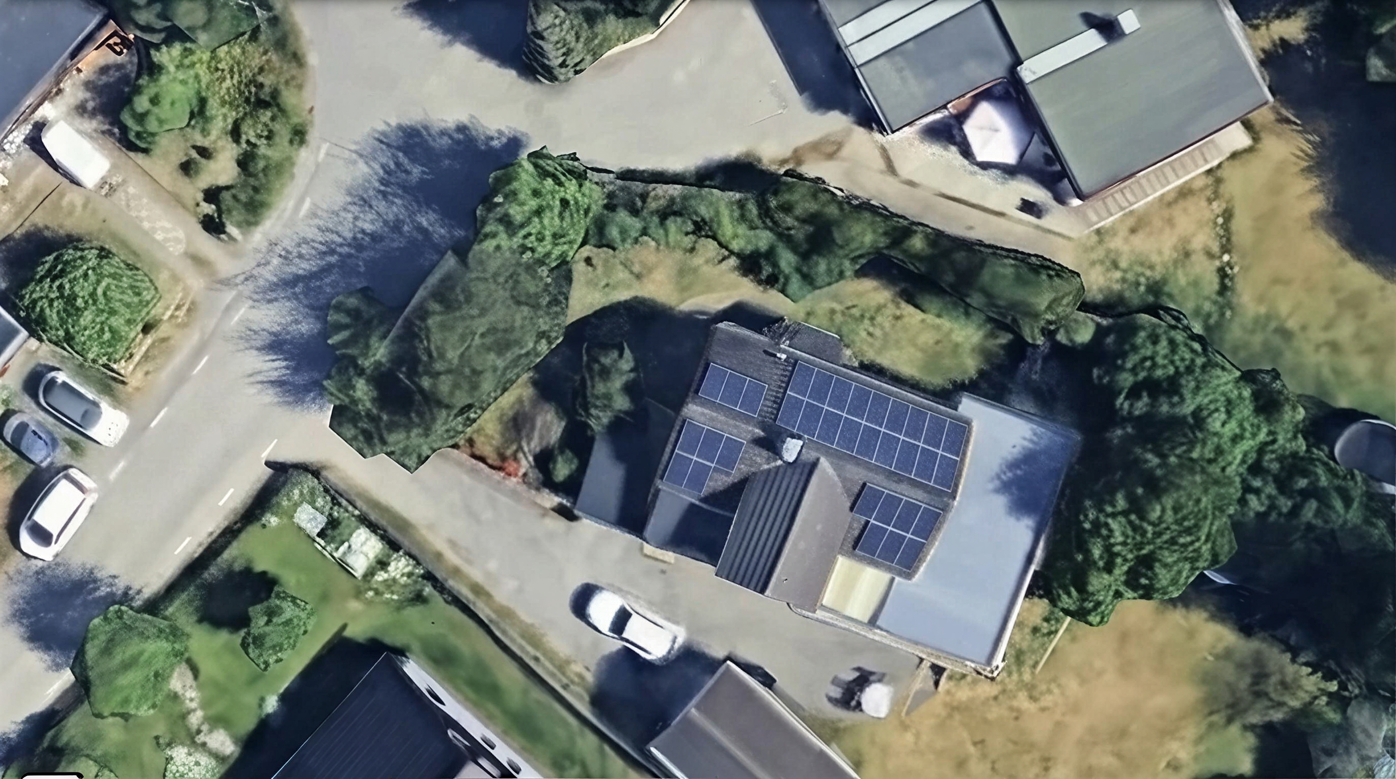 Solpaneler installerade på Slipgränd 7, Huddinge