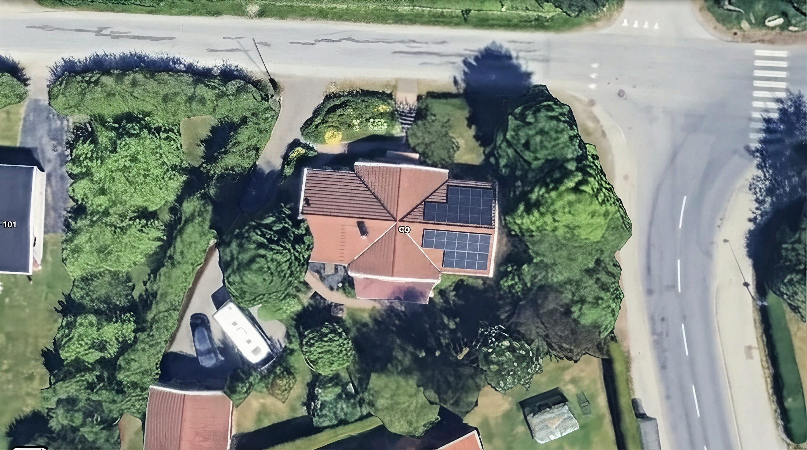 Solpaneler installerade på Tullinge Strand 100, Tullinge